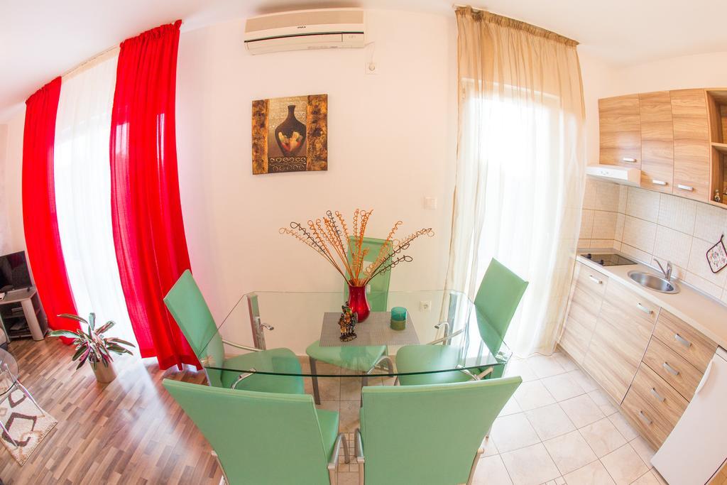 Villa Nadezda Petrovac エクステリア 写真