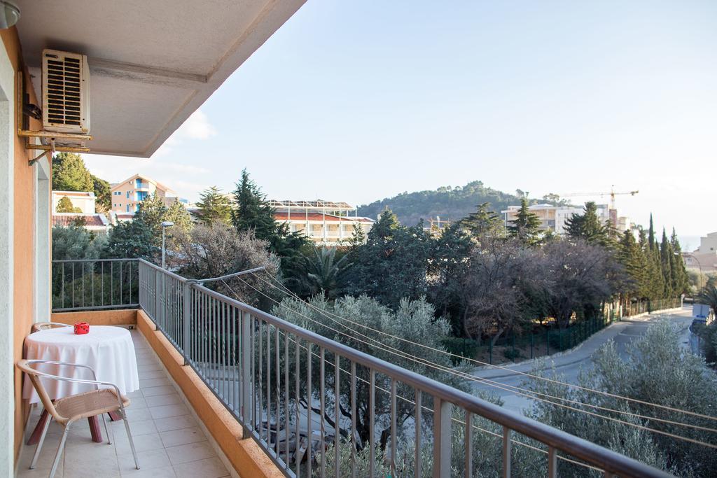 Villa Nadezda Petrovac エクステリア 写真